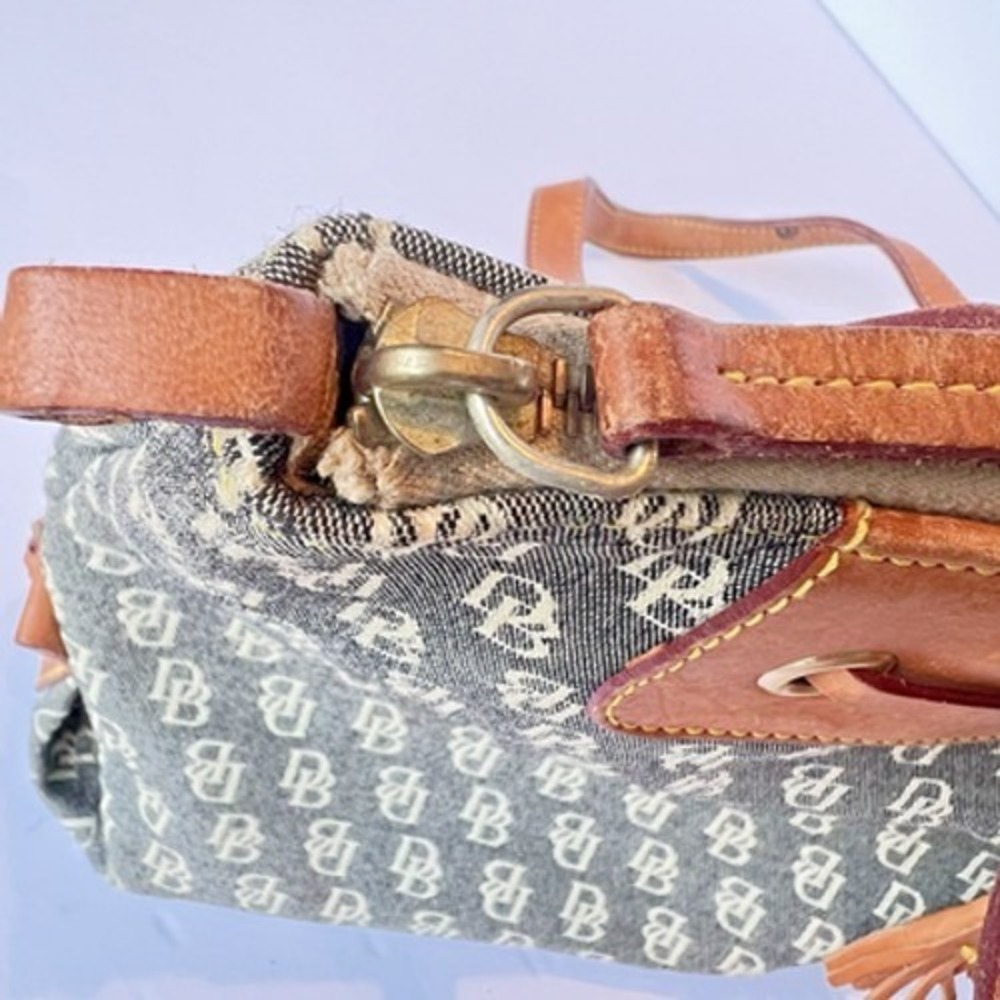 Dooney & Bourke Monogram Canvas Tote Bag Blue Tan Leather Trim Vintage Y2K Boho - Picture 8 of 8